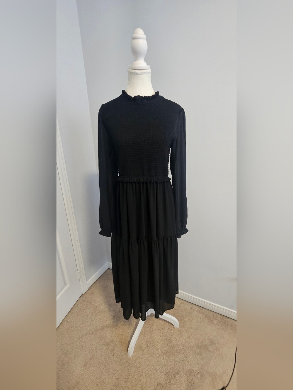 Forever 21 Black Long Sleeve Tiered Midi Dress